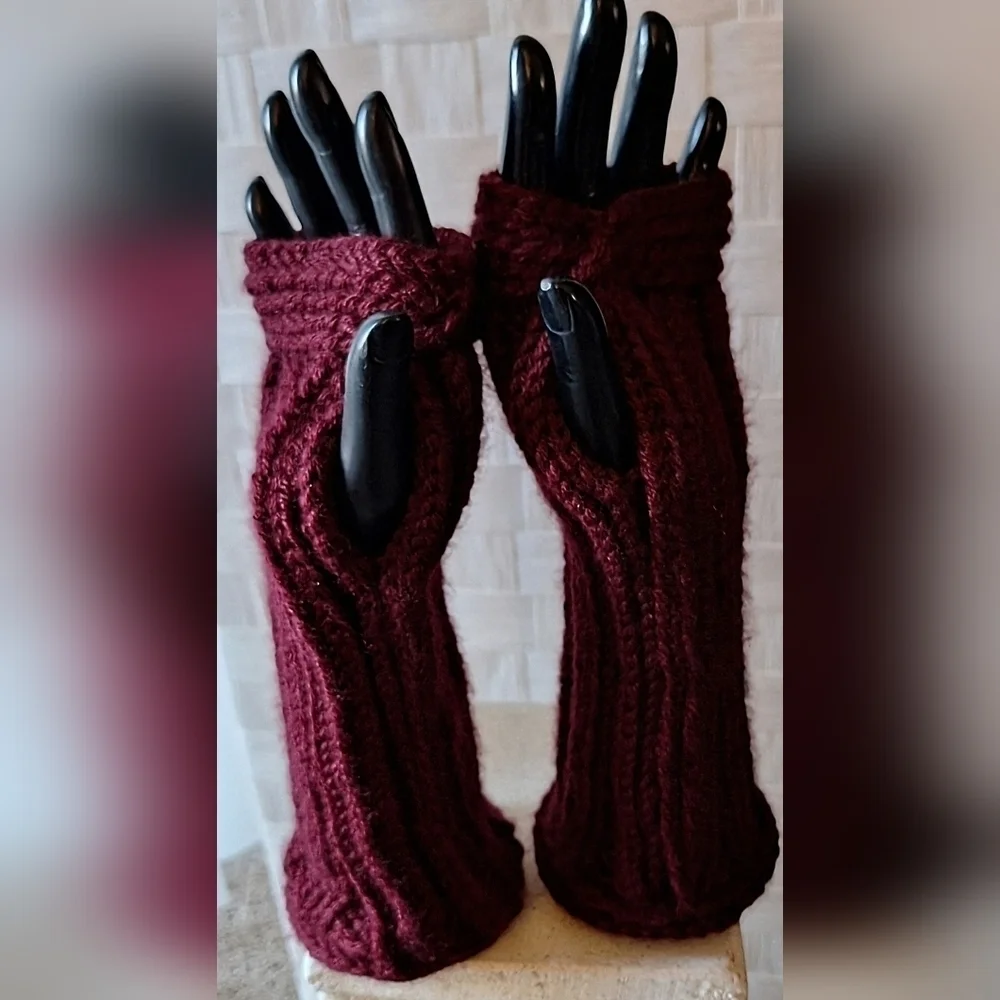 NWT Luxury Cashmere Blend Artisanal Fingerless Mittens